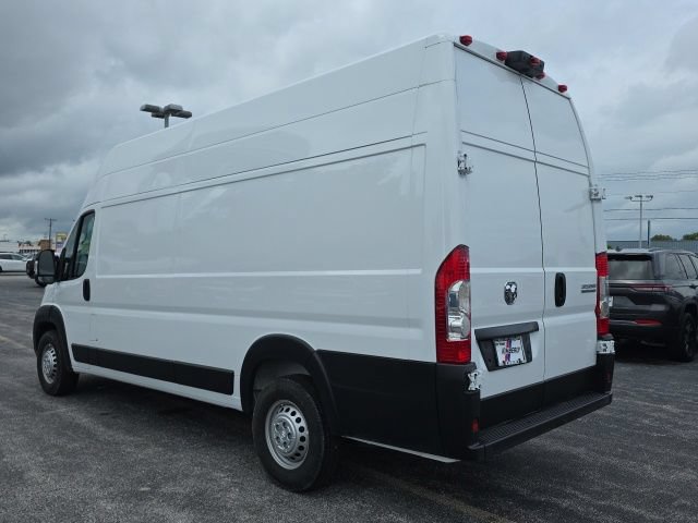 Used 2025 RAM ProMaster 3500 FWD image 2