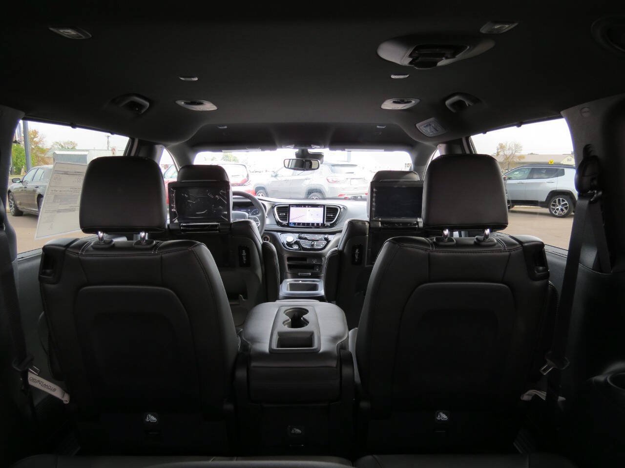New 2026 Chrysler Pacifica Select FWD image 25