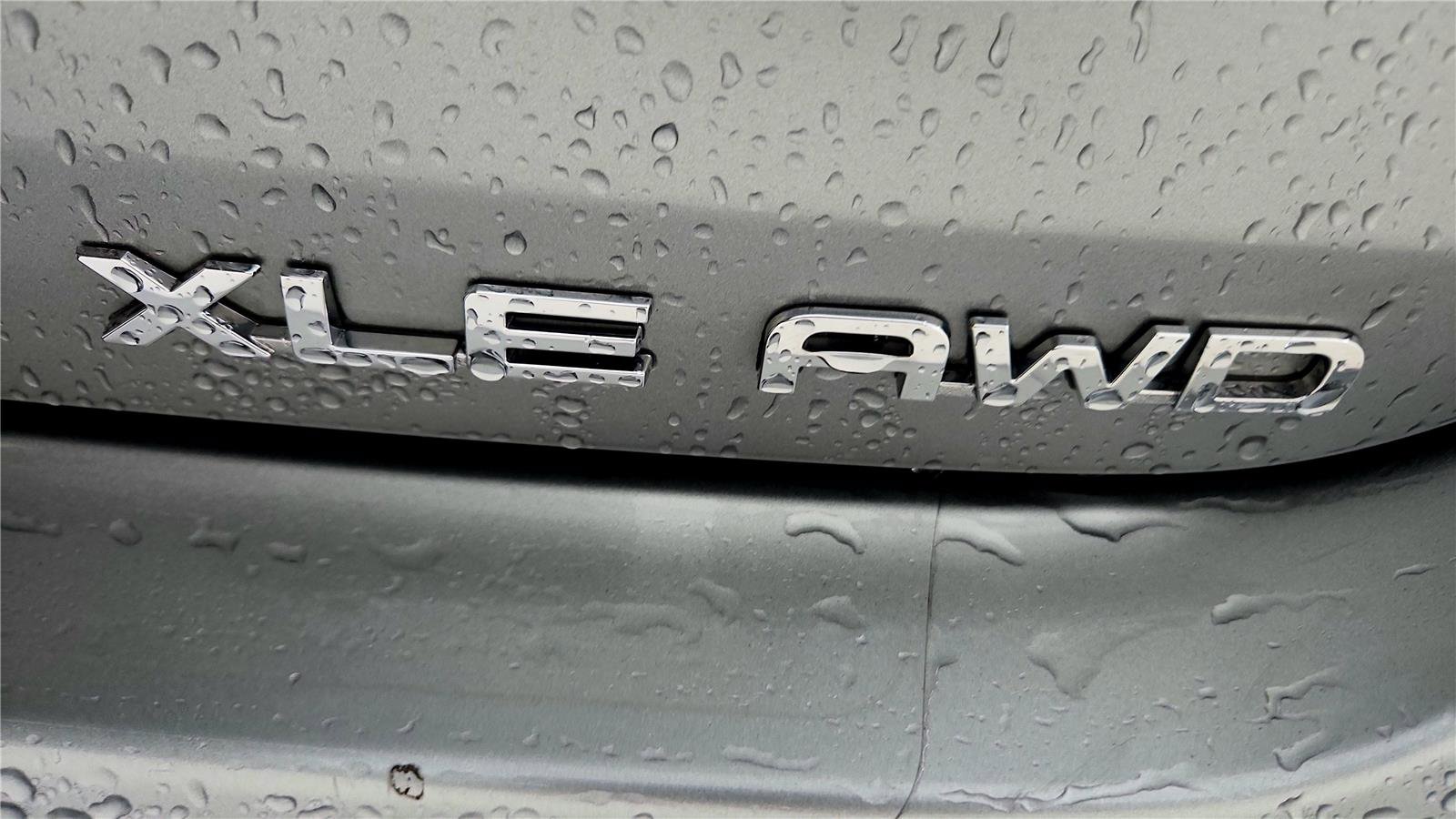 Used 2022 Toyota Highlander XLE image 14