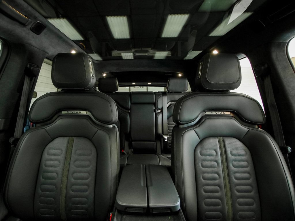 Used 2023 Rivian R1S Adventure AWD/4WD image 24