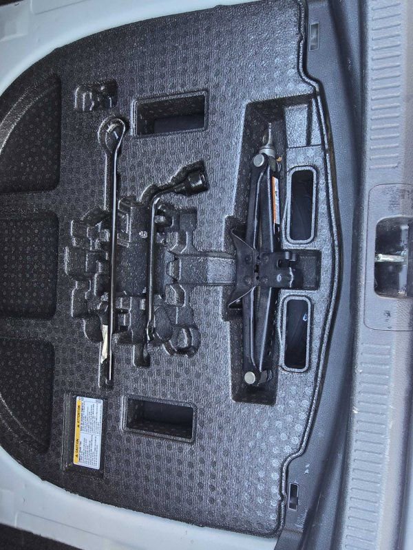 Used 2018 Toyota Camry SE image 35