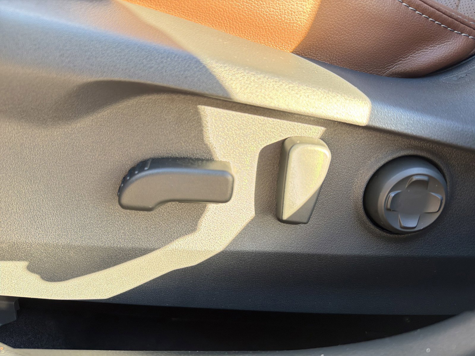 Certified 2025 Subaru Outback Touring w/ Popular Package #2 image 19