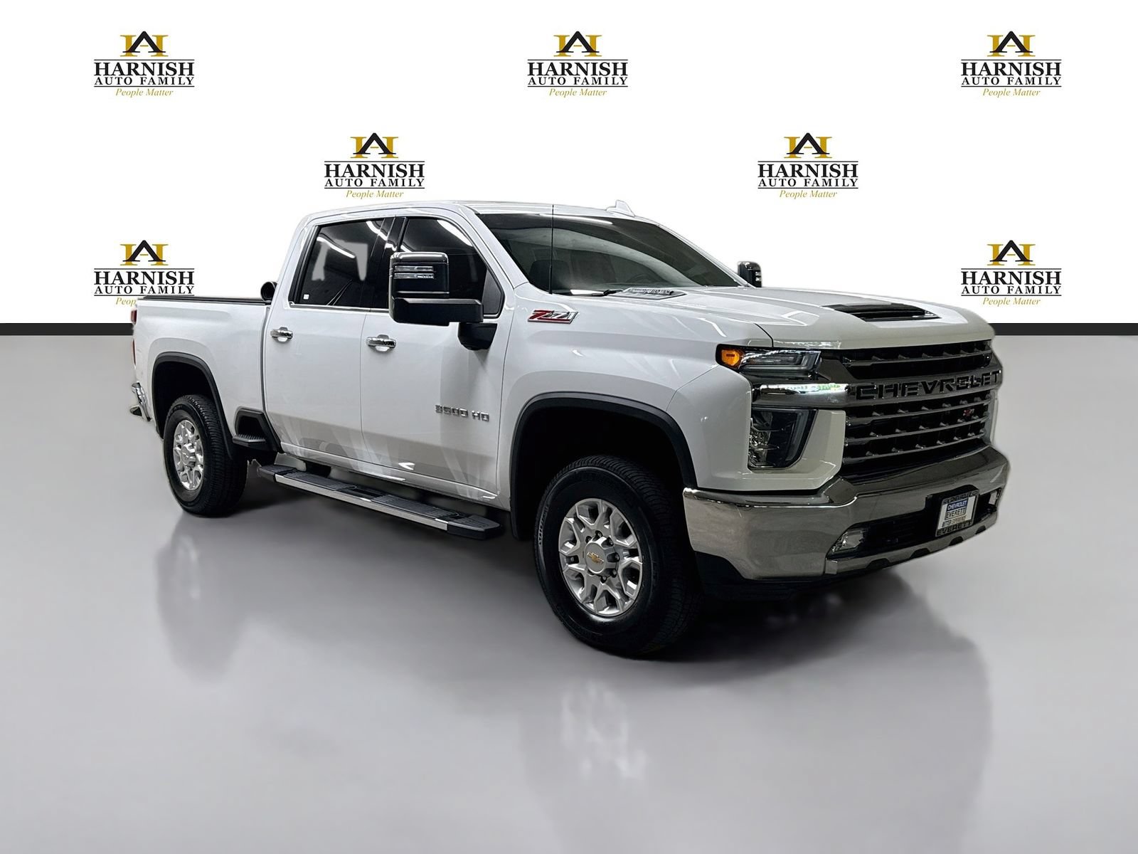 Used 2022 Chevrolet Silverado 3500 LTZ w/ LTZ Convenience Package AWD/4WD image 3