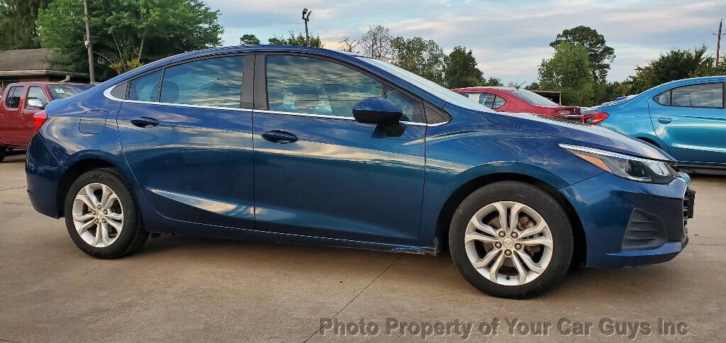 Used 2019 Chevrolet Cruze LT FWD image 10