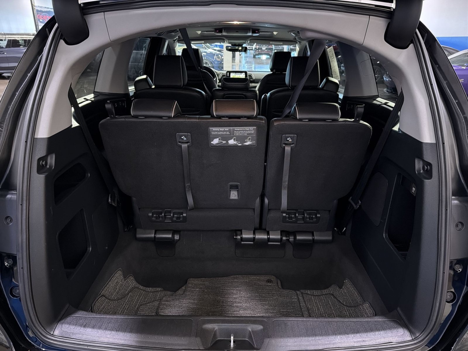 Used 2024 Honda Odyssey Elite image 30