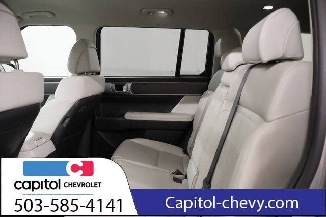 Used 2024 Hyundai Santa Fe SEL AWD/4WD image 30
