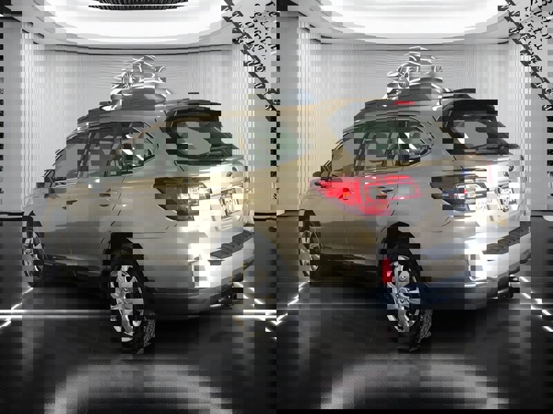 Used 2015 Subaru Outback 2.5i image 7