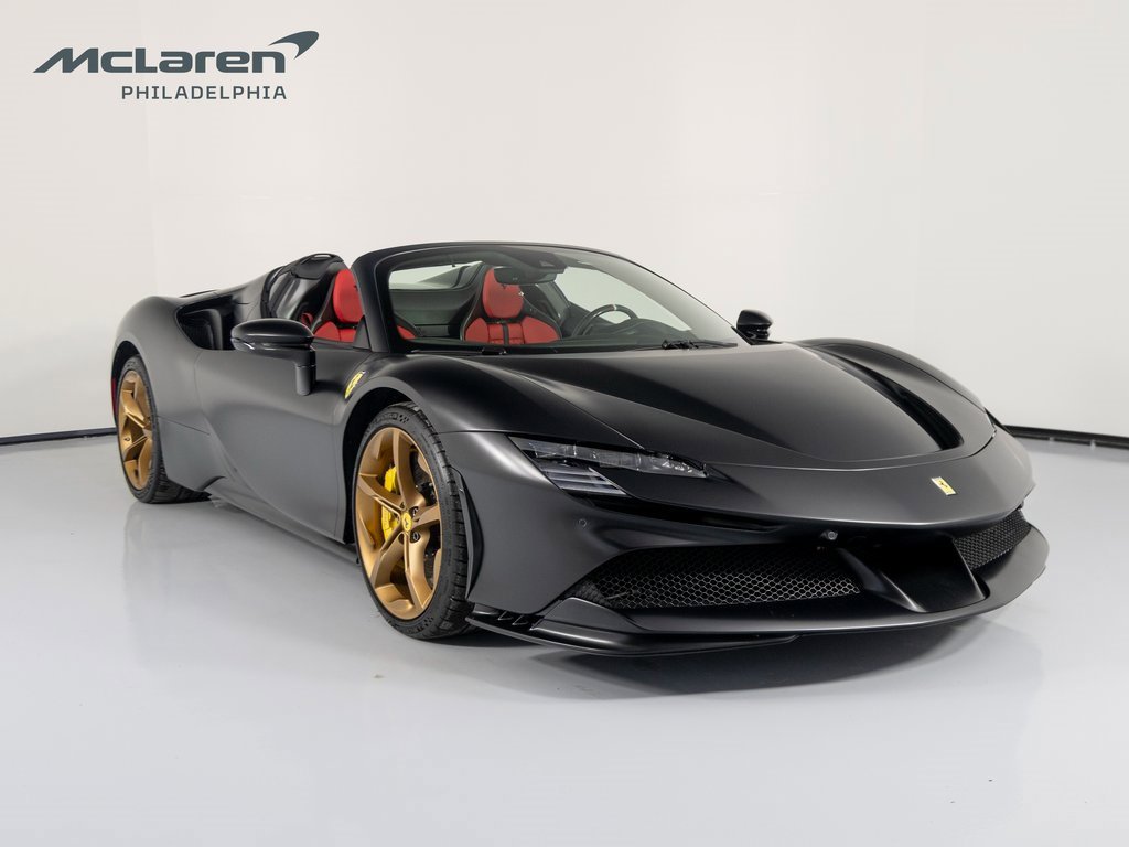 Used 2024 Ferrari SF90 Spider image 4