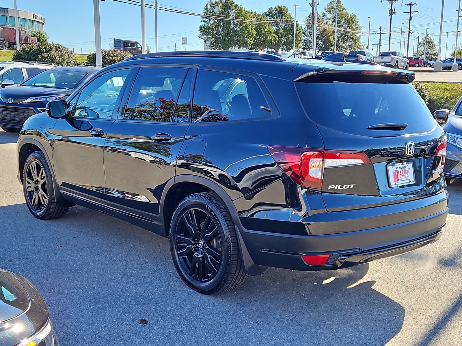 Used 2022 Honda Pilot Black Edition image 3