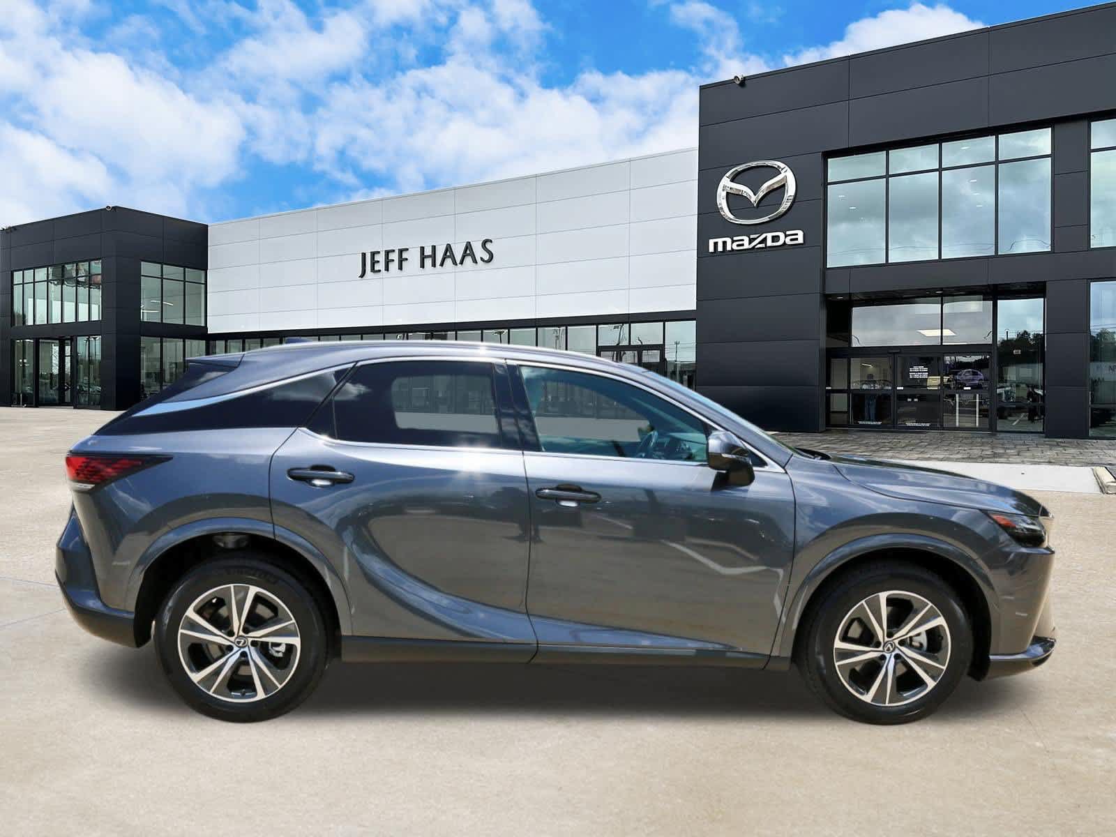 Used 2024 Lexus RX 350 Premium w/ Convenience Package FWD image 5