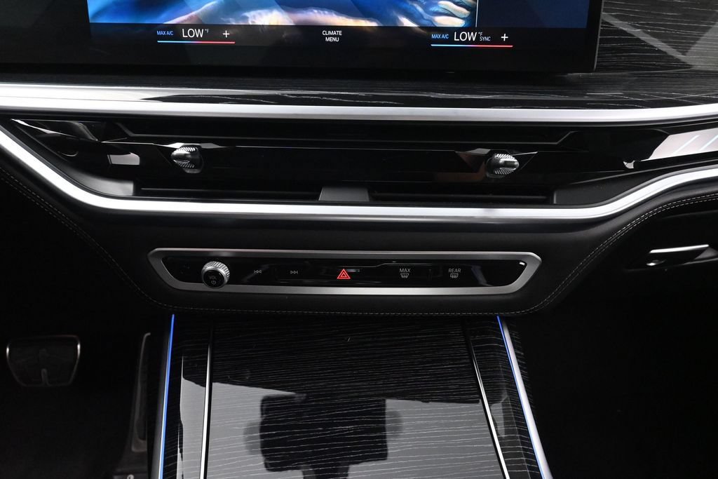 Used 2023 BMW X7 M60i w/ Executive Package AWD/4WD image 52