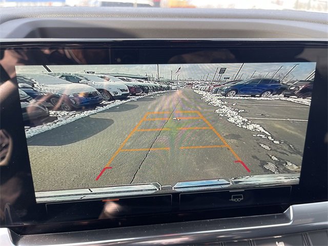 New 2025 GMC Sierra 1500 SLE image 17