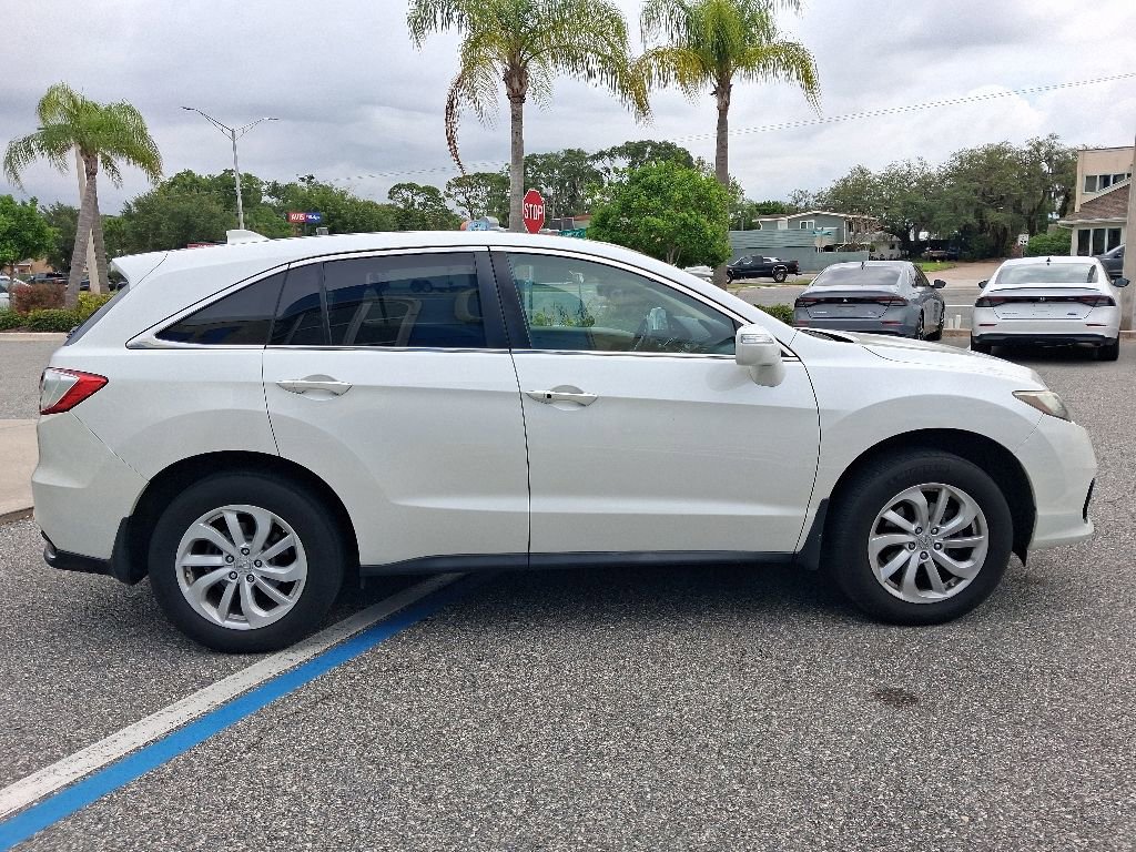 Used 2016 Acura RDX FWD w/ Technology Package image 4