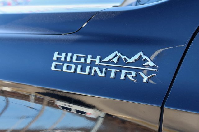 Used 2021 Chevrolet Suburban High Country image 8