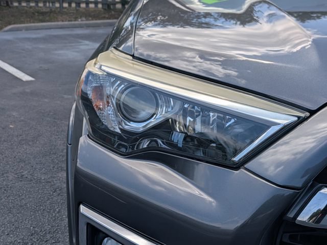 Used 2017 Toyota 4Runner Limited AWD/4WD image 10