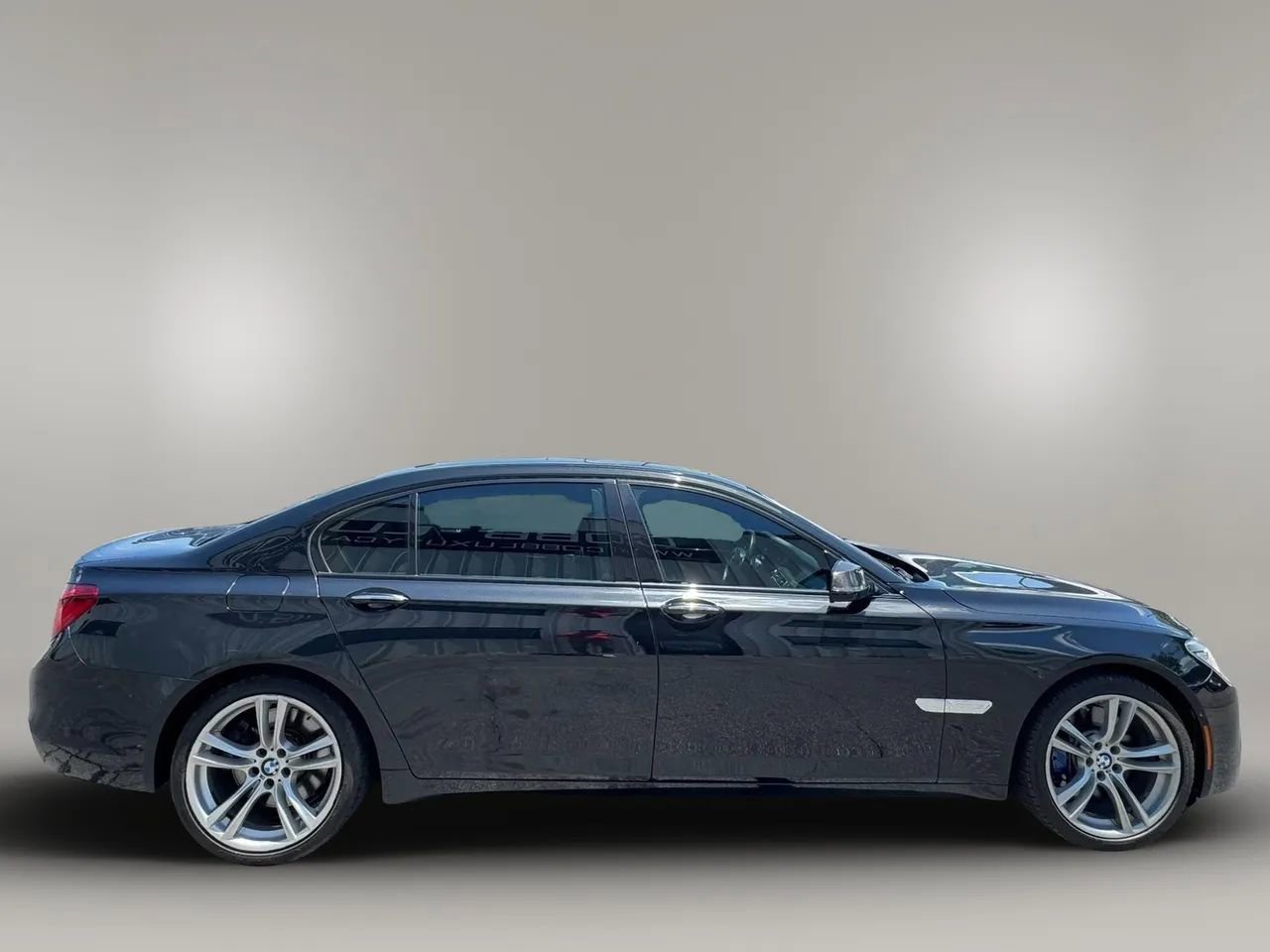 Used 2015 BMW 750Li xDrive AWD/4WD image 5
