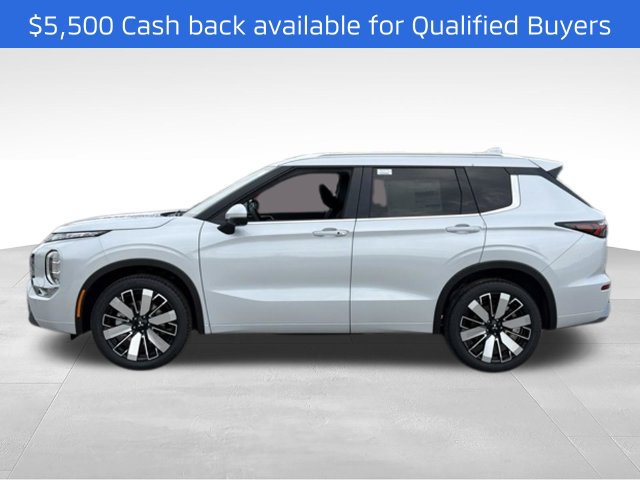 New 2026 Mitsubishi Outlander SEL FWD image 2