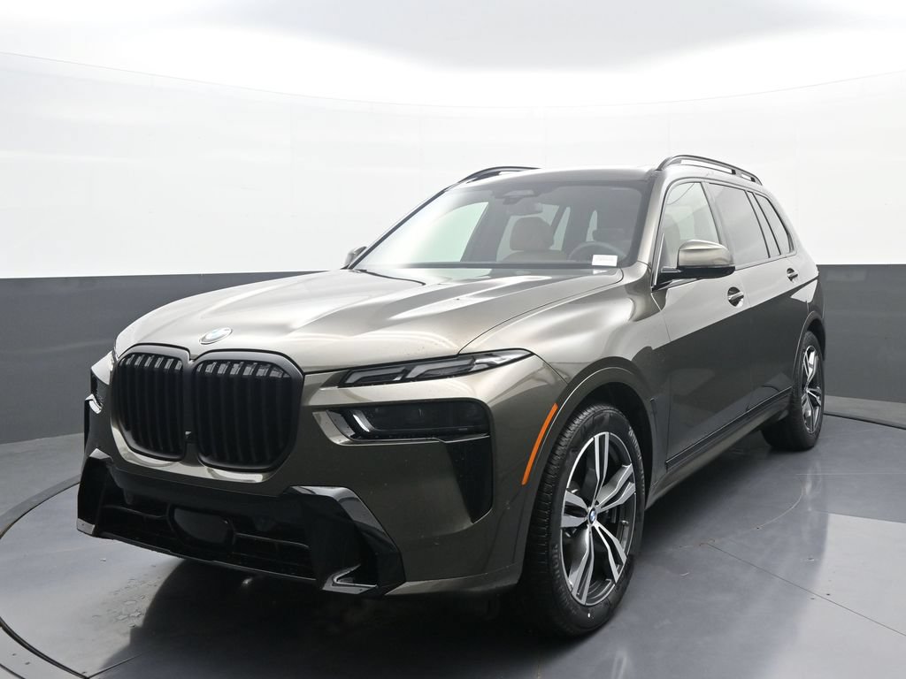 New 2027 BMW X7 xDrive40i w/ M Sport Package AWD/4WD image 1