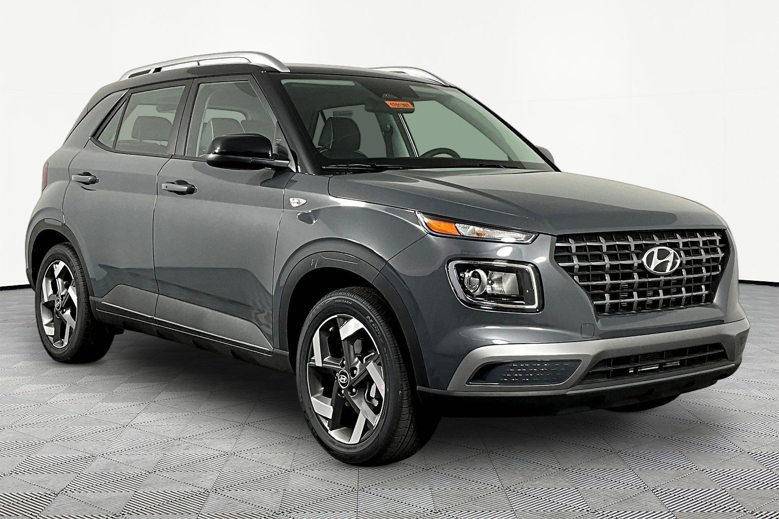 New 2026 Hyundai Venue SEL FWD image 3