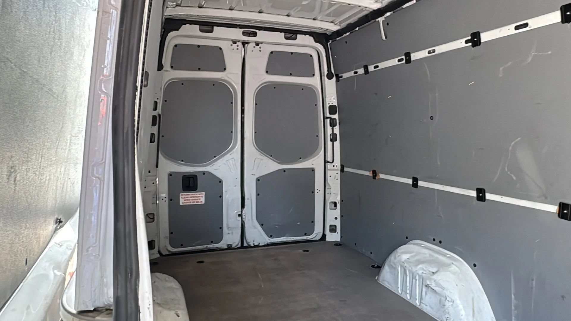 Used 2021 Freightliner Sprinter 2500 RWD image 24