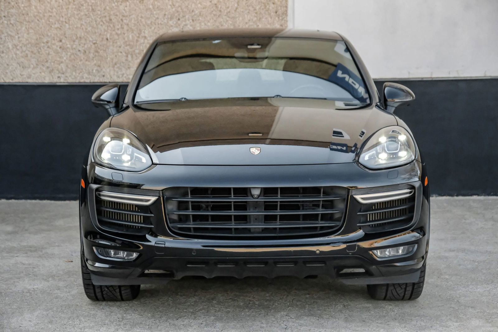 Used 2018 Porsche Cayenne GTS w/ Premium Package Plus image 5