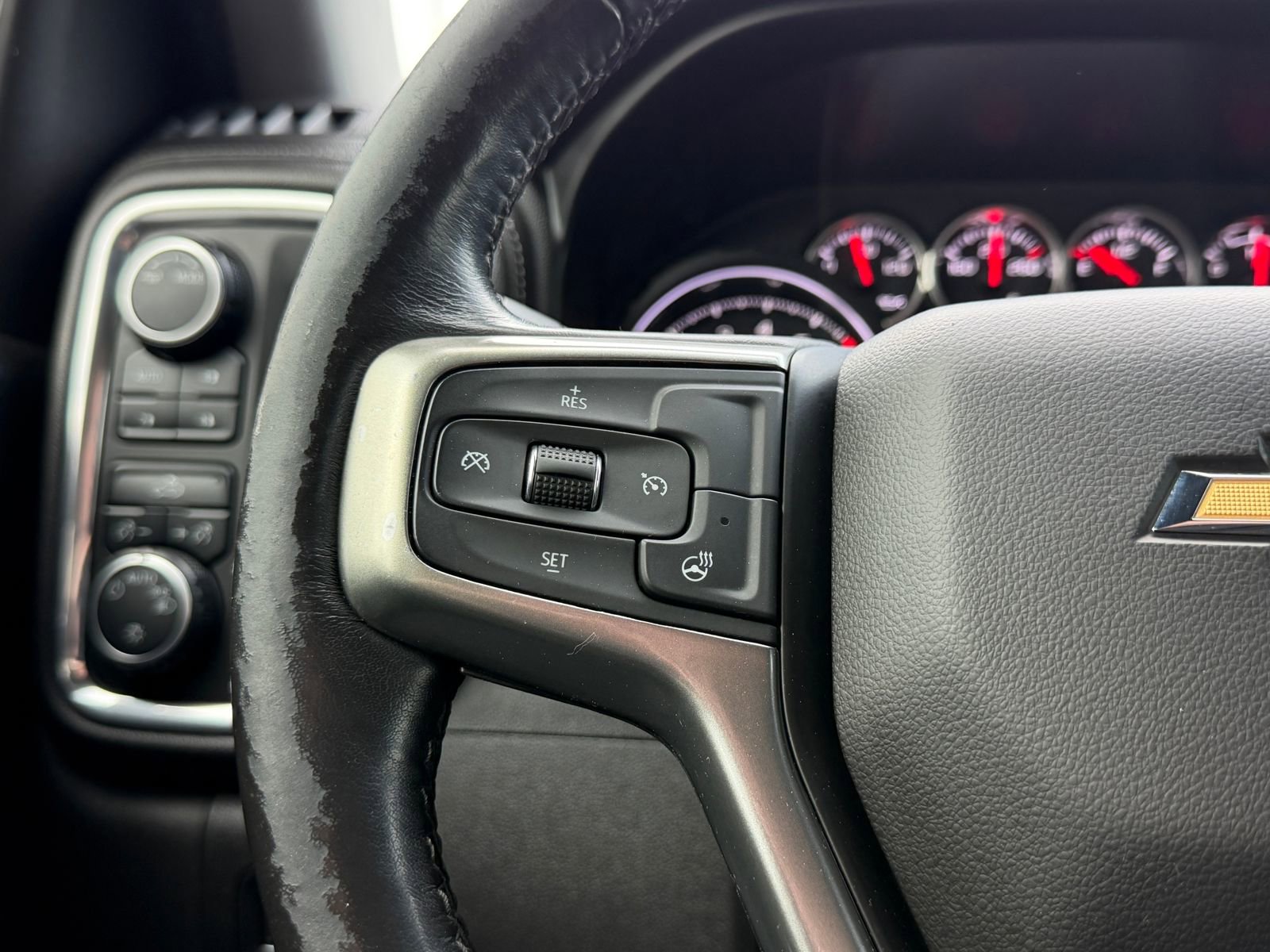 Used 2020 Chevrolet Silverado 1500 LT w/ All-Star Edition image 19