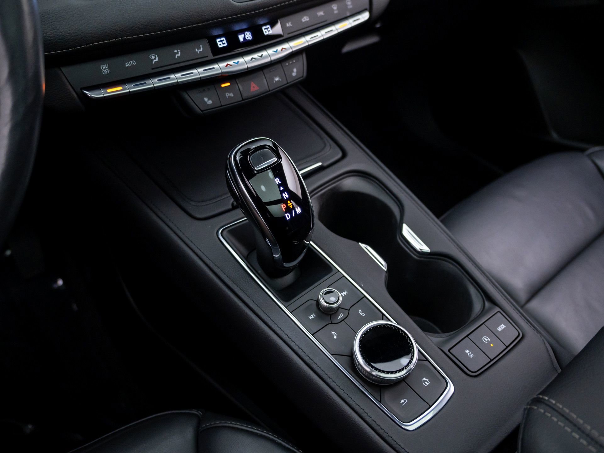 Used 2023 Cadillac XT4 Premium Luxury w/ Technology Package image 14