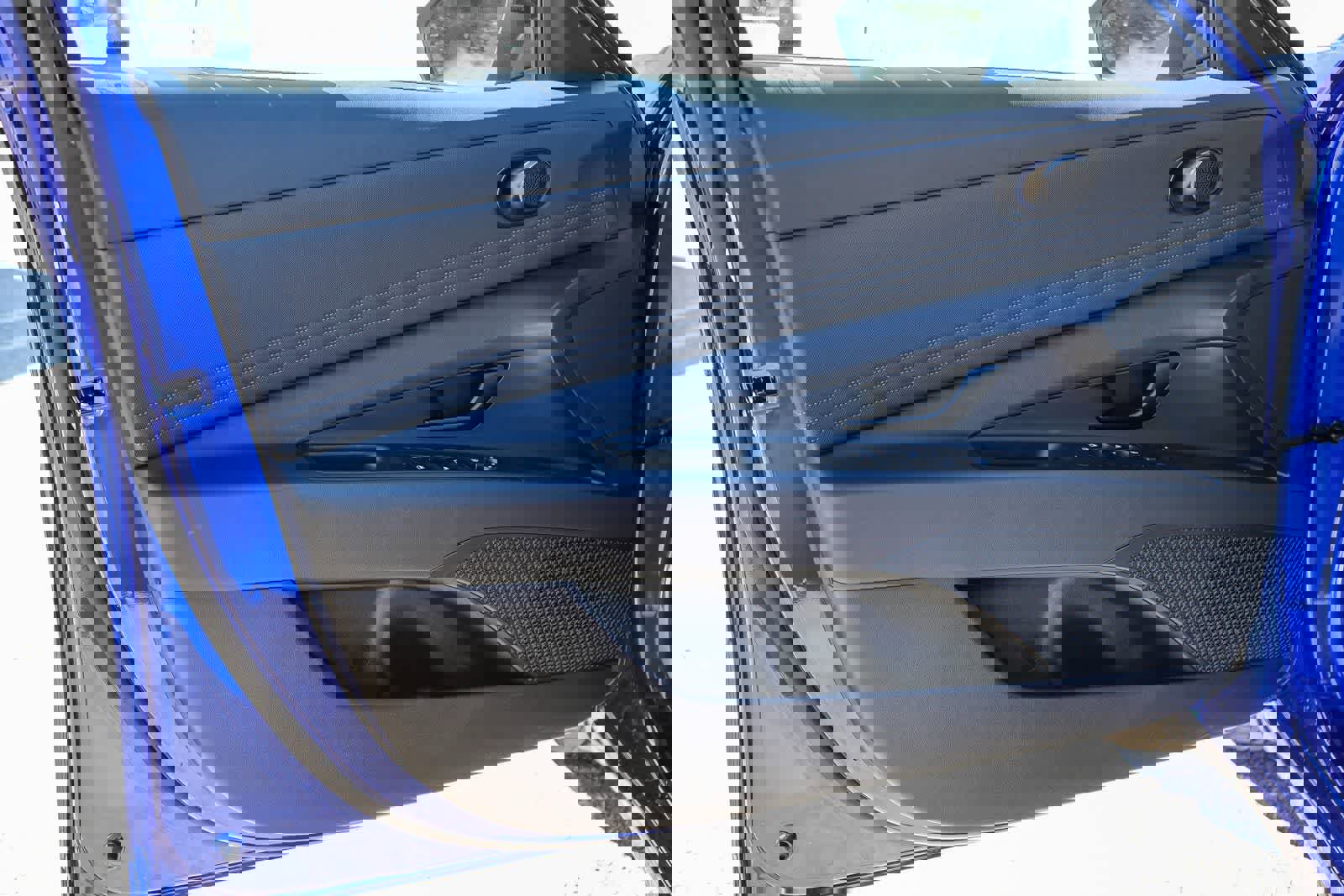 New 2025 Hyundai Elantra Sport image 24