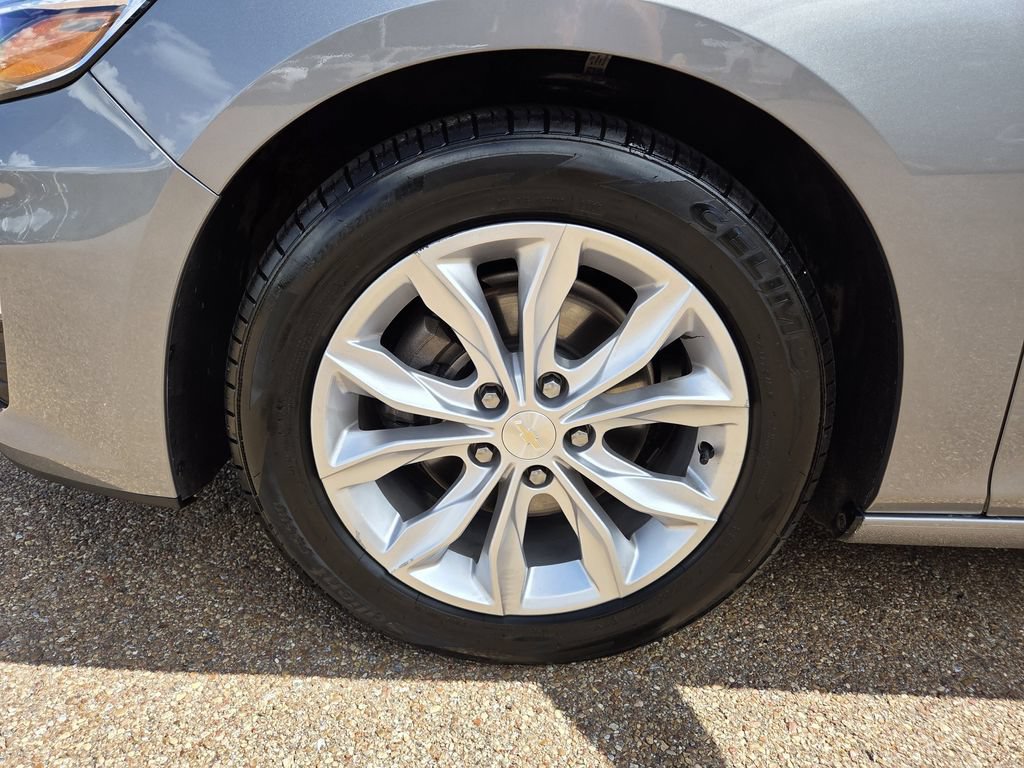 Used 2023 Chevrolet Malibu LT FWD image 26