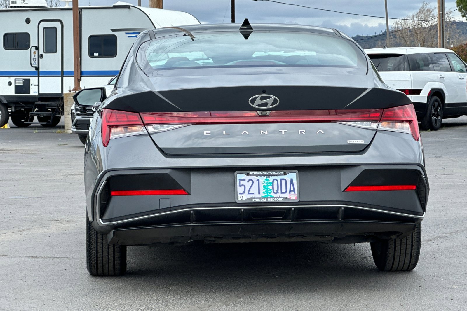 Certified 2024 Hyundai Elantra Blue FWD image 5