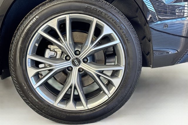 Used 2023 Audi Q8 Premium Plus w/ Premium Plus Package AWD/4WD image 30