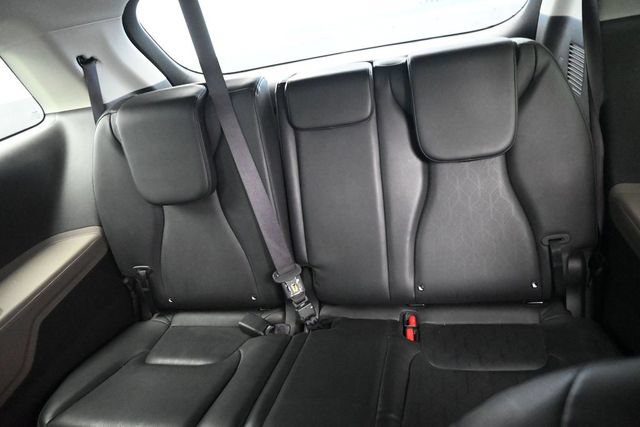 Used 2025 Kia Carnival FWD image 9