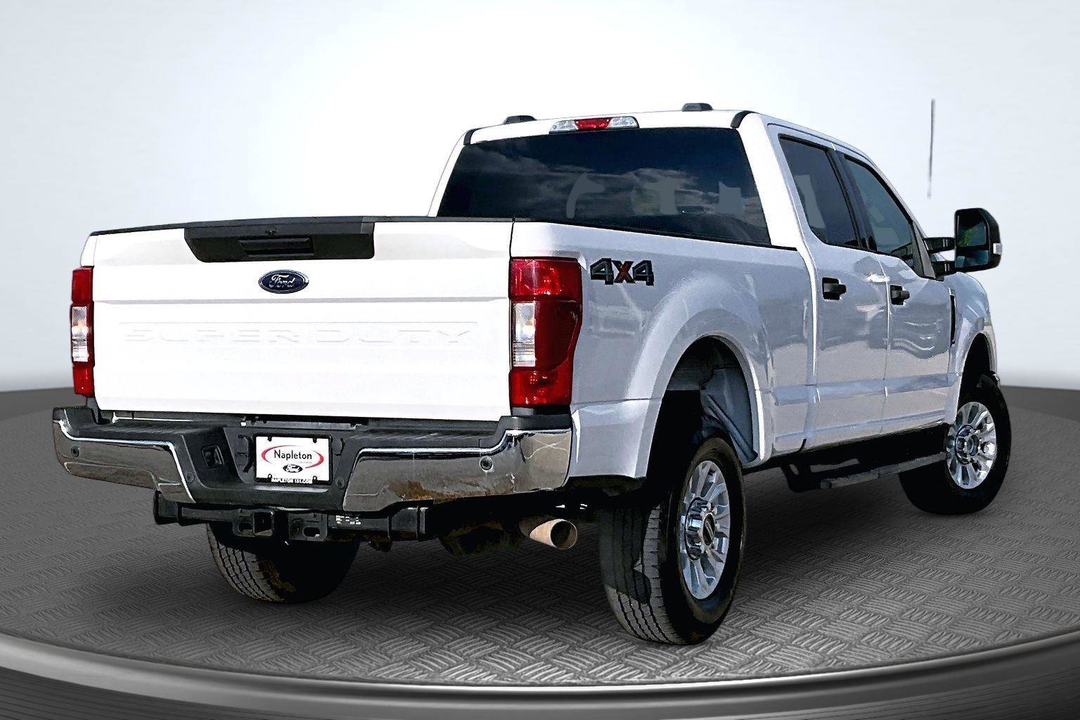 Used 2021 Ford F250 XLT AWD/4WD image 2