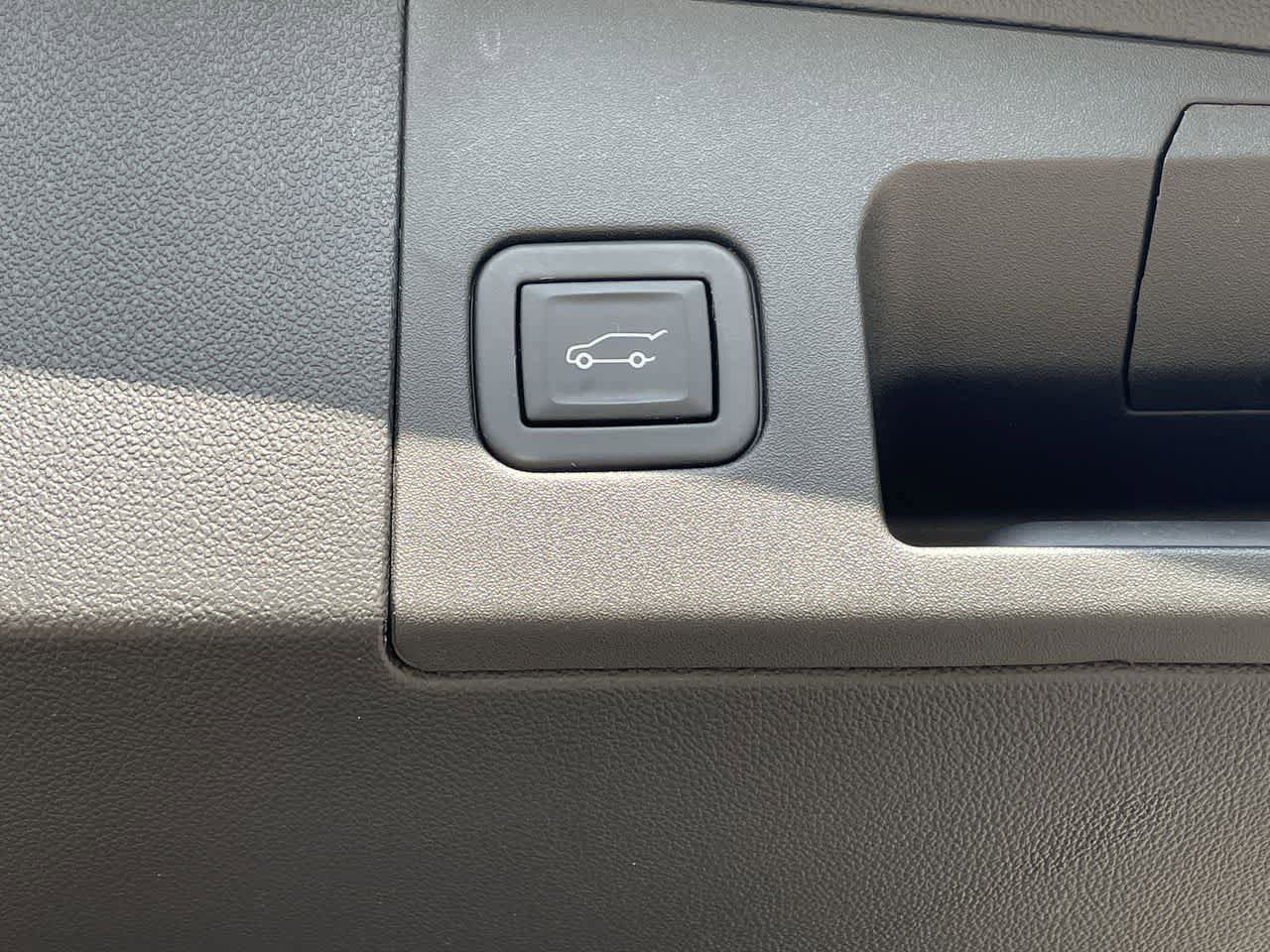 Used 2024 Cadillac XT5 Premium Luxury AWD/4WD image 18