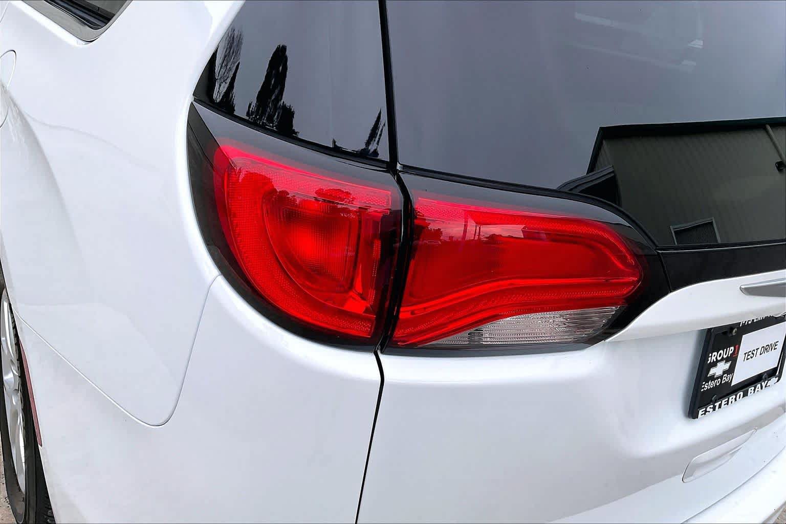 Used 2021 Chrysler Voyager Lxi FWD image 29