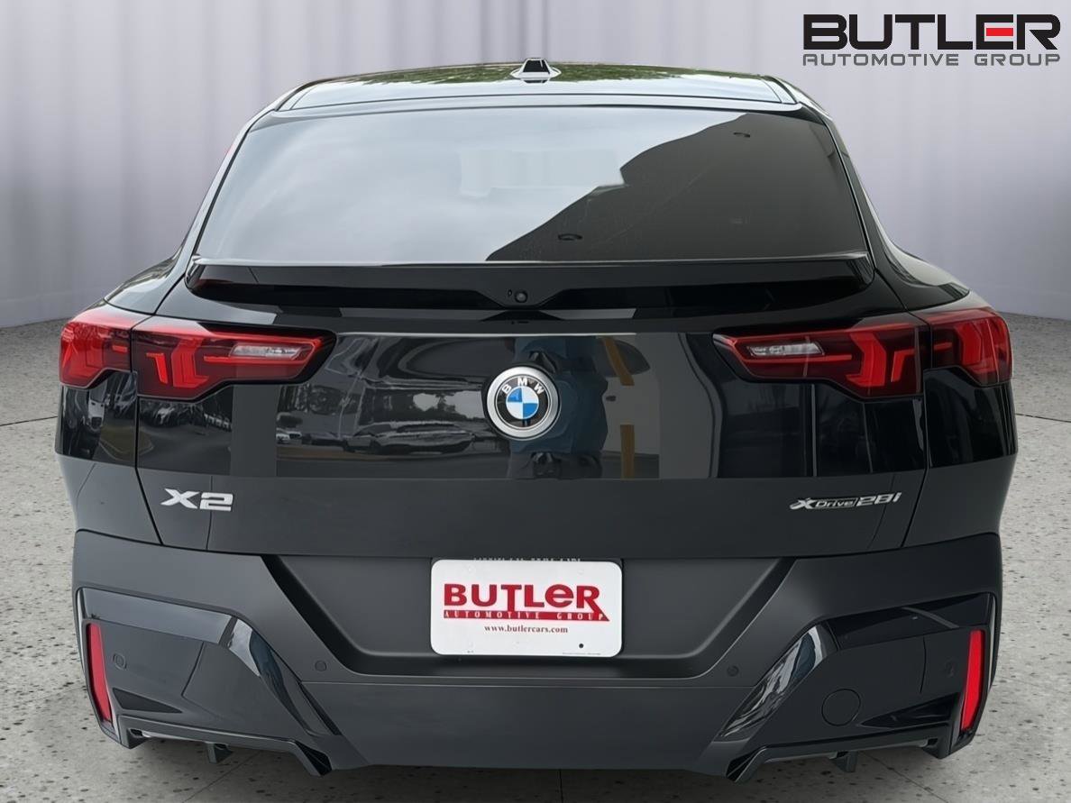 Certified 2024 BMW X2 xDrive28i w/ Premium Package AWD/4WD image 5