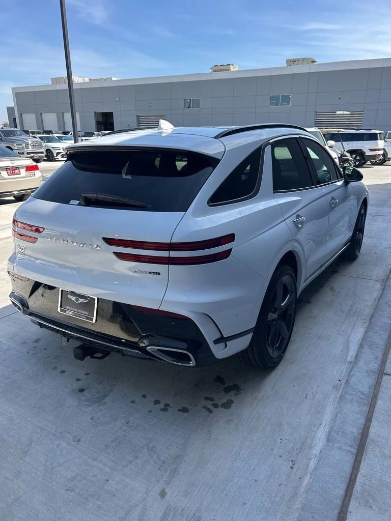 Used 2026 Genesis GV70 3.5T Sport Advanced AWD/4WD image 4
