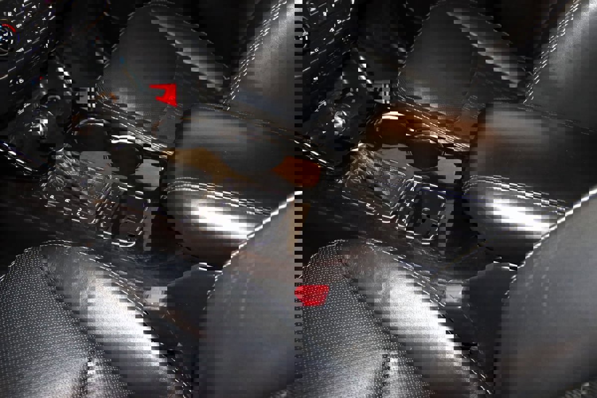 Used 2014 Kia Sorento SX w/ 3rd Row Package image 42