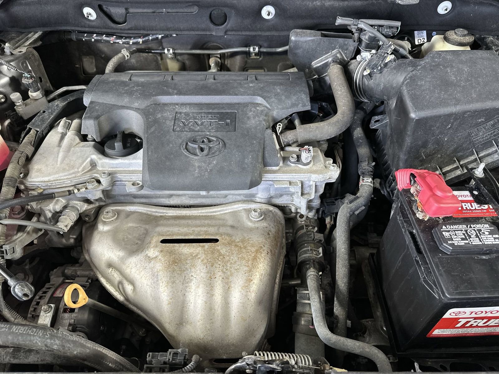 Used 2017 Toyota RAV4 SE image 32