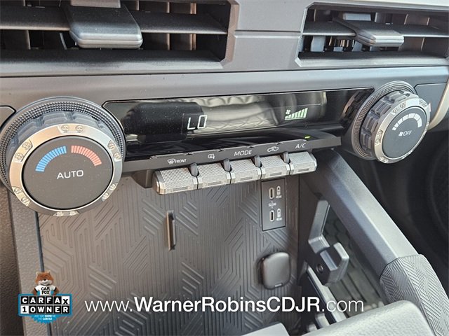 Used 2025 Toyota Tacoma TRD Sport image 23