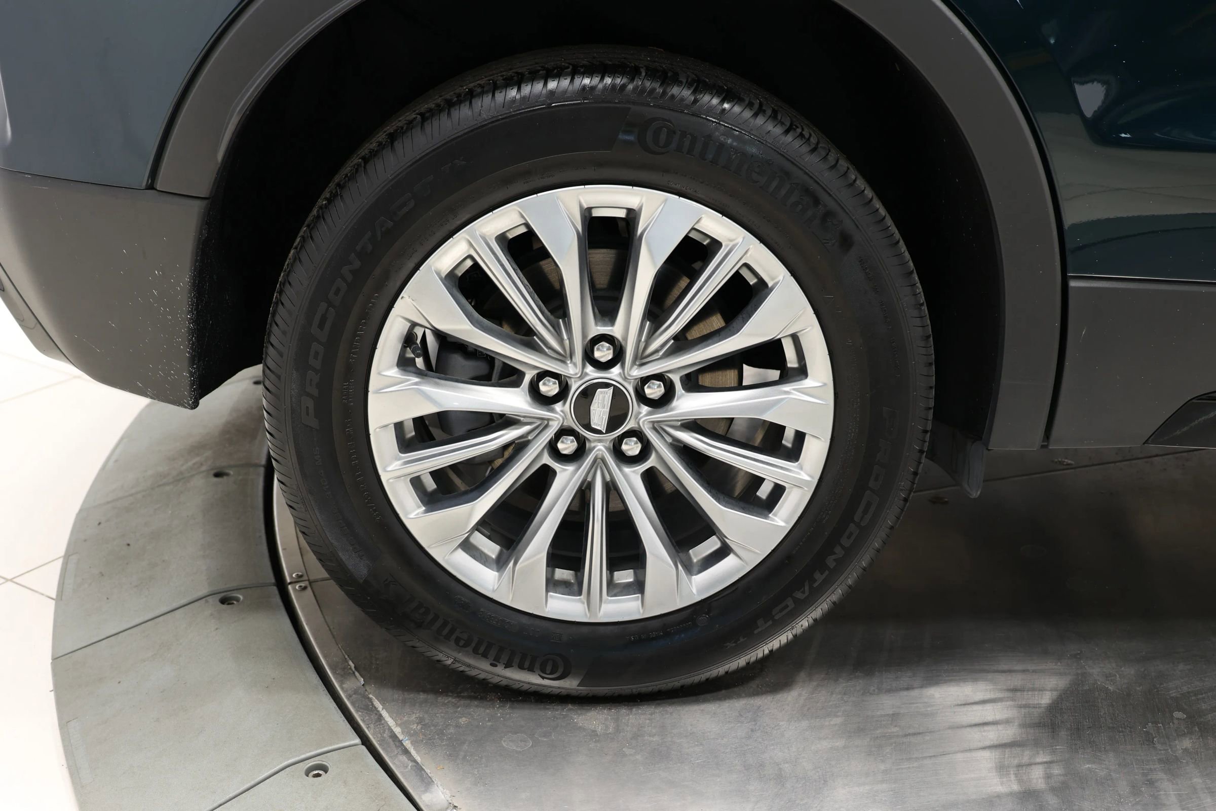 Used 2024 Cadillac XT4 Premium Luxury image 84