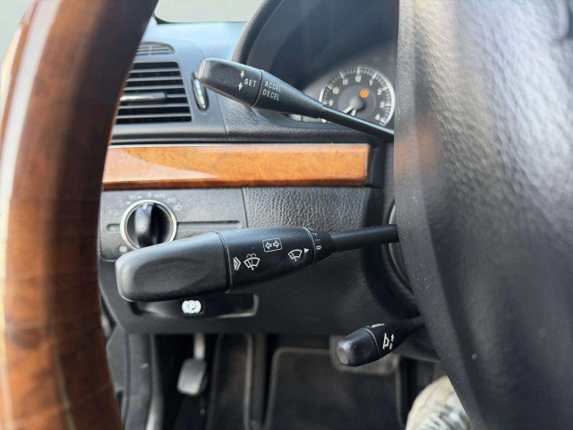 Used 2008 Mercedes-Benz E 350 4MATIC Sedan image 21