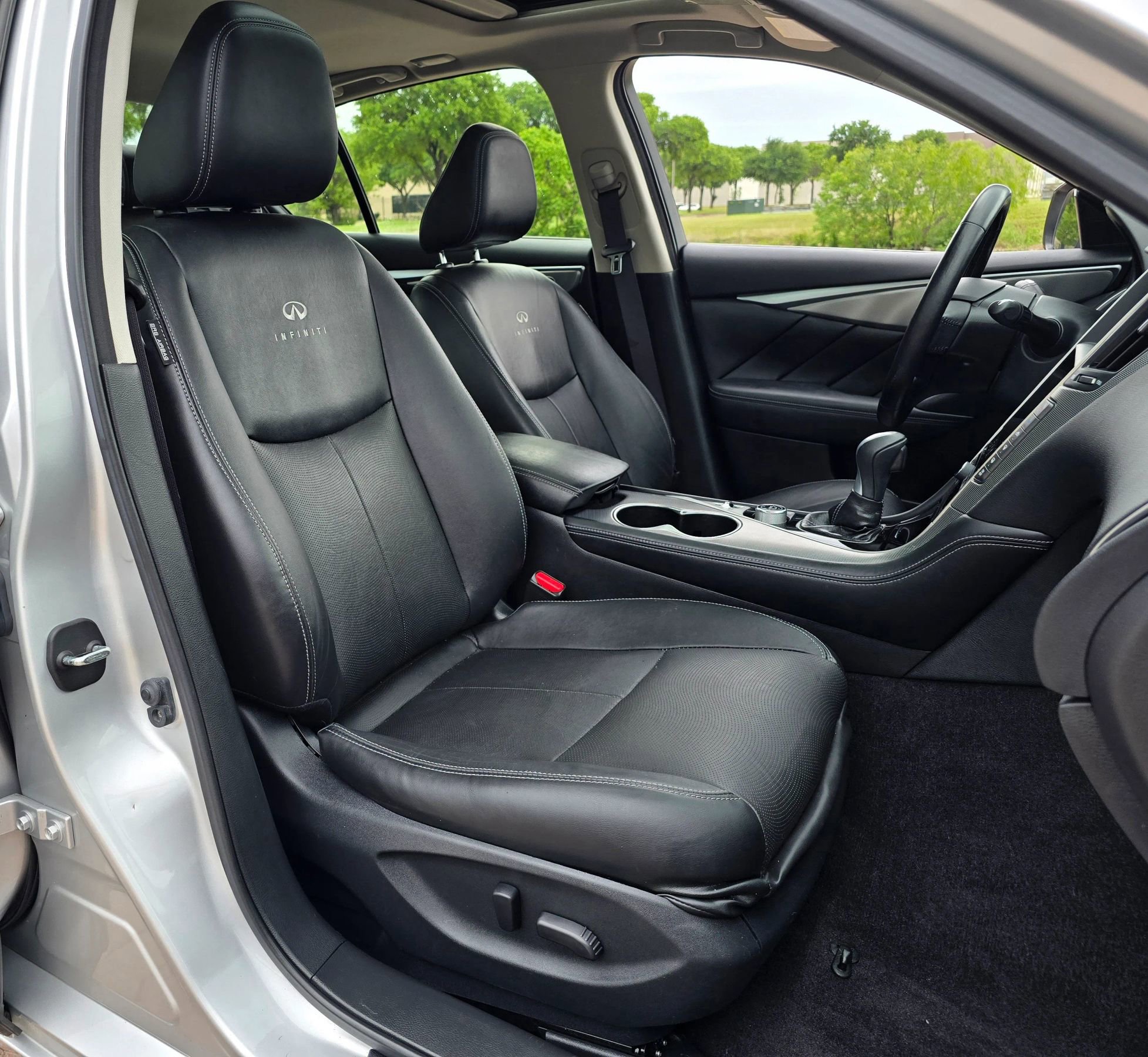 Used 2014 INFINITI Q50 Premium w/ Navigation Package AWD/4WD image 20