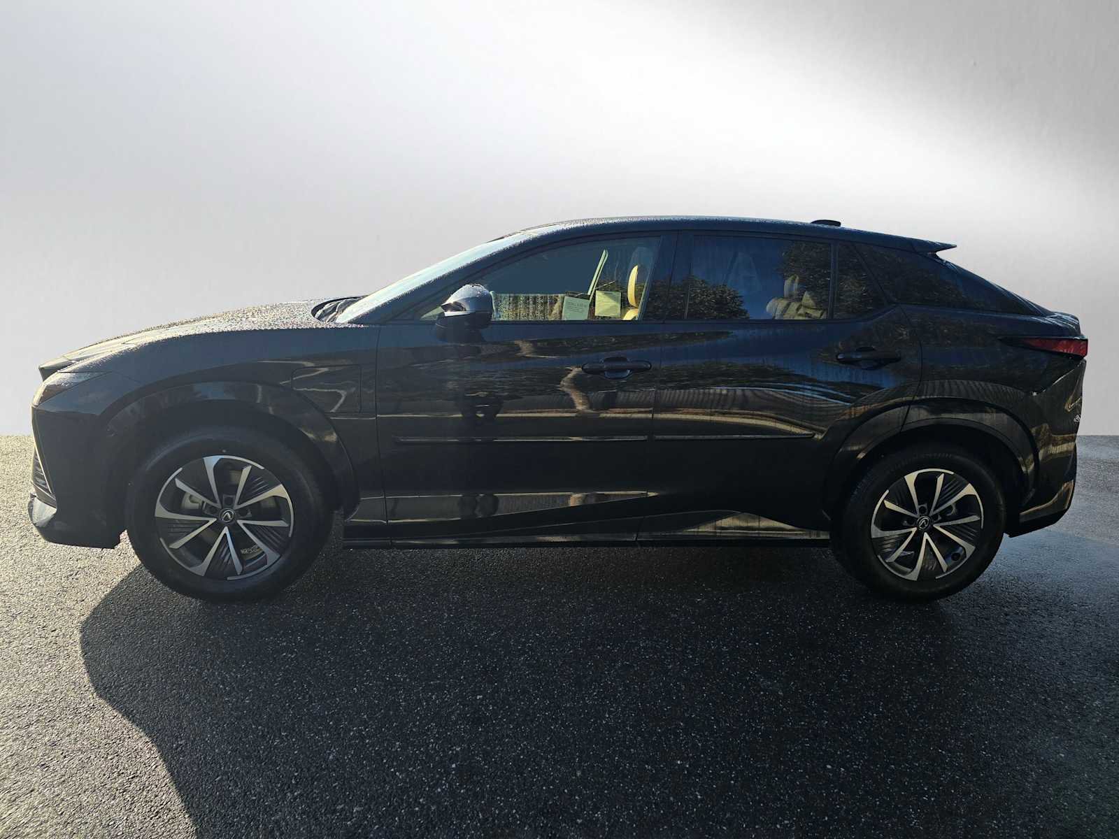 Used 2023 Lexus RZ 450e Premium image 6