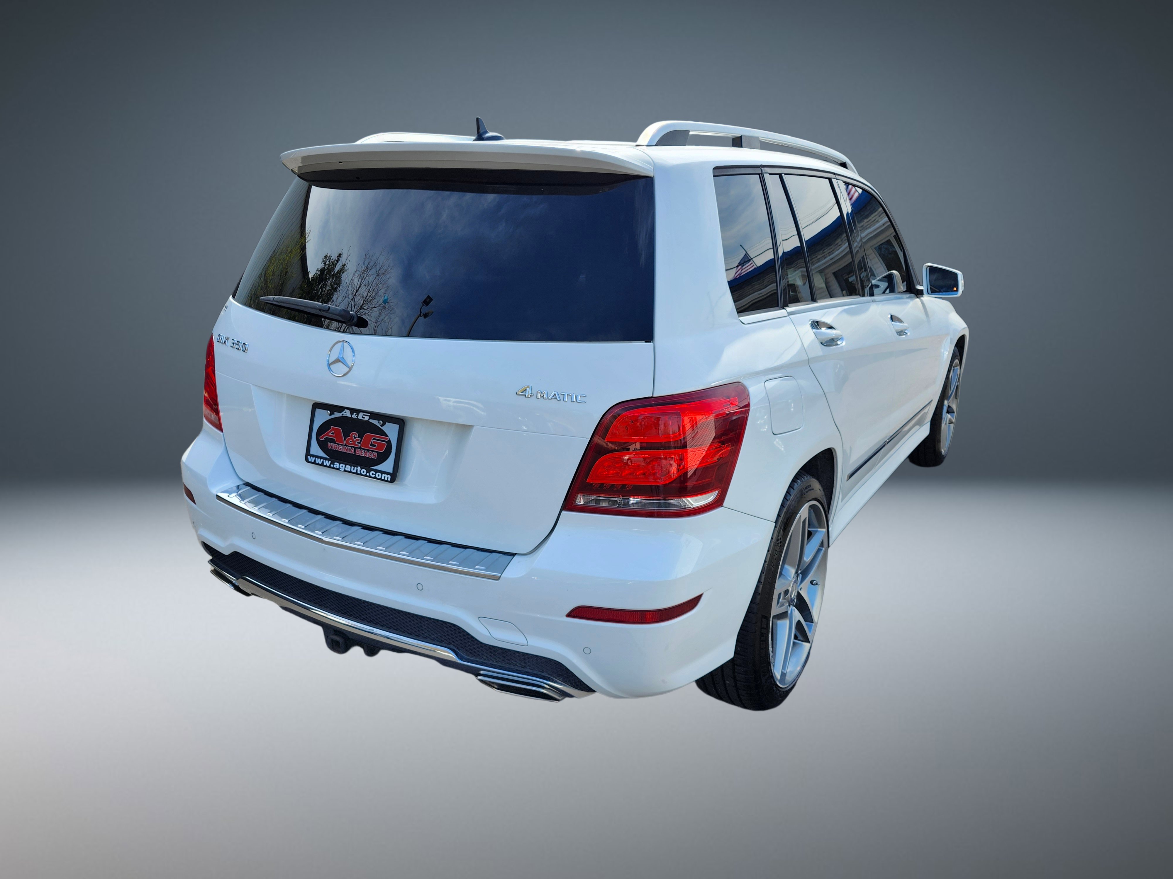 Used 2013 Mercedes-Benz GLK 350 4MATIC image 3