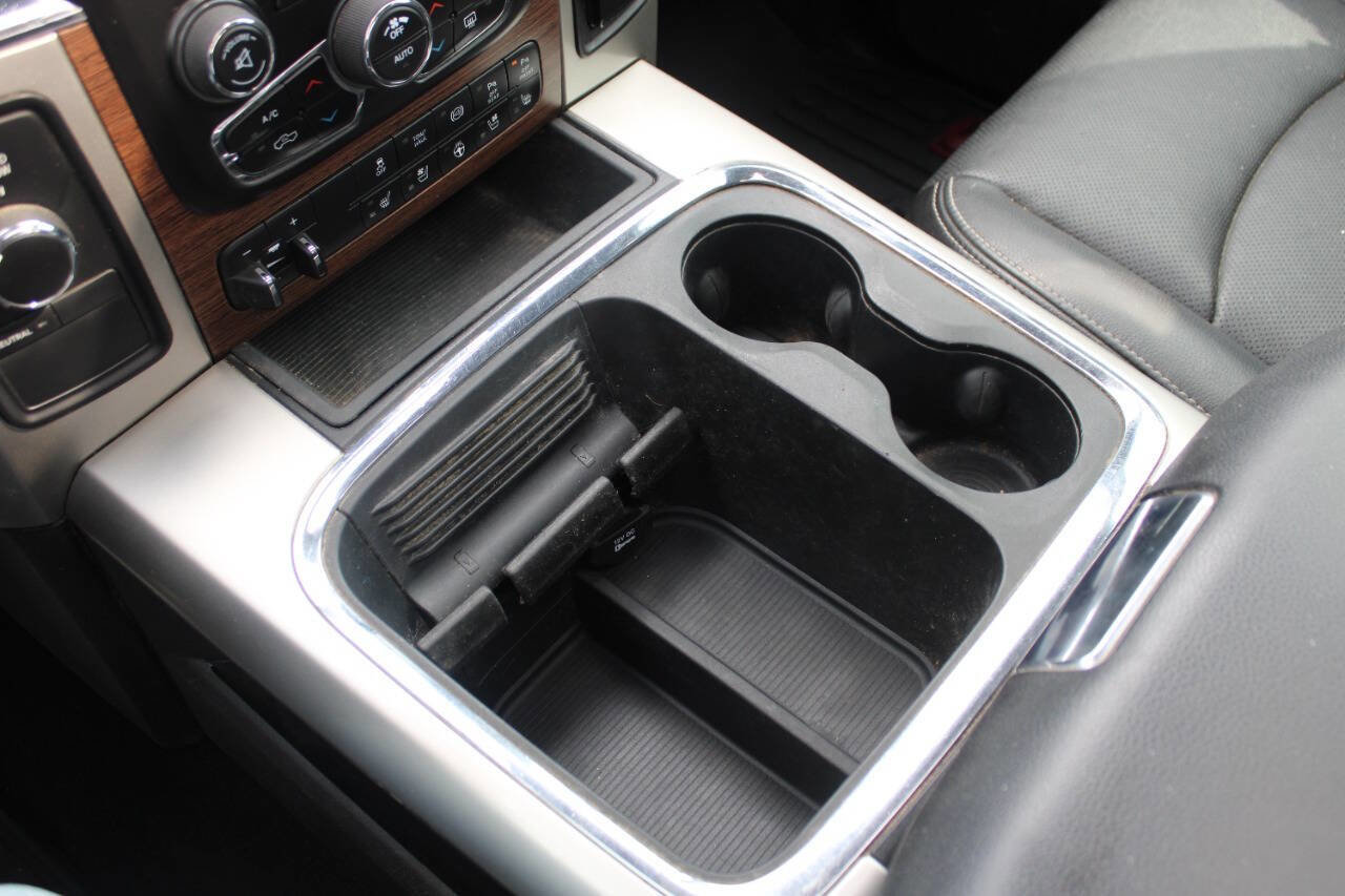 Used 2016 RAM 2500 Laramie w/ Sport Appearance Group image 29