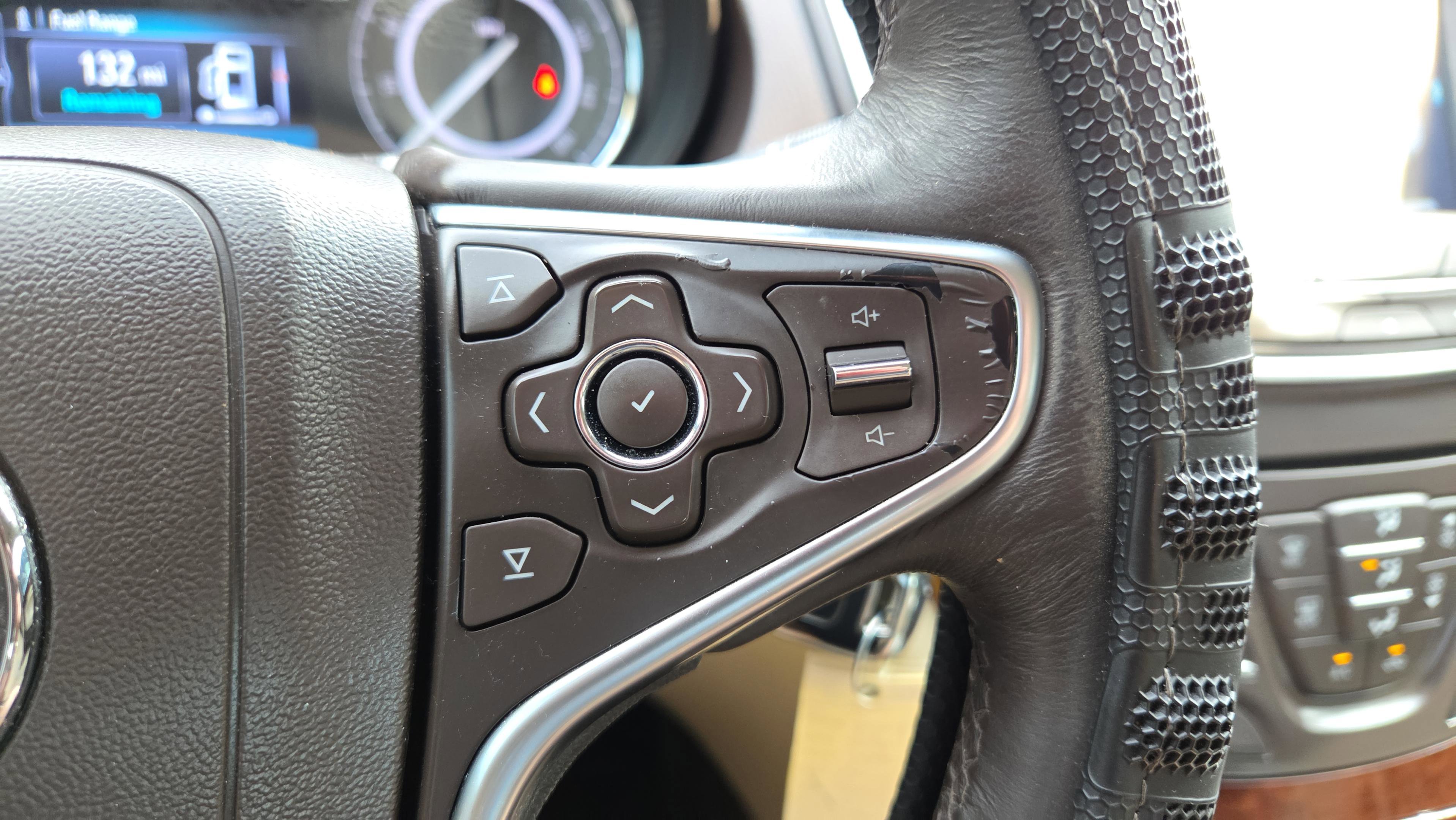 Used 2017 Buick Regal Sport Touring image 26
