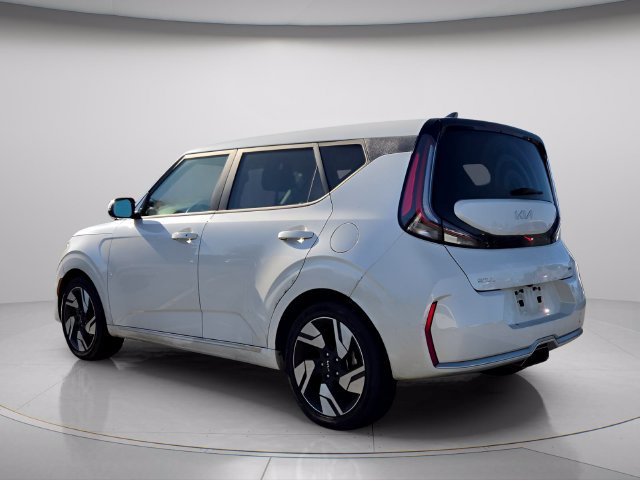 Used 2023 Kia Soul GT-Line w/ GT-Line Technology Package FWD image 6