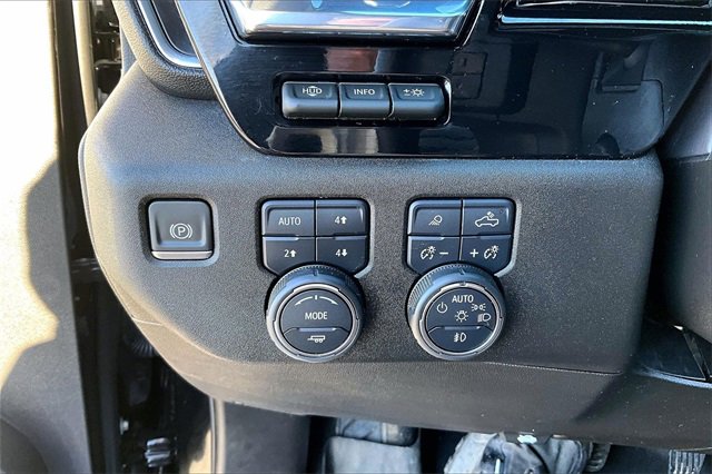 Used 2024 Chevrolet Silverado 1500 High Country w/ Technology Package image 16