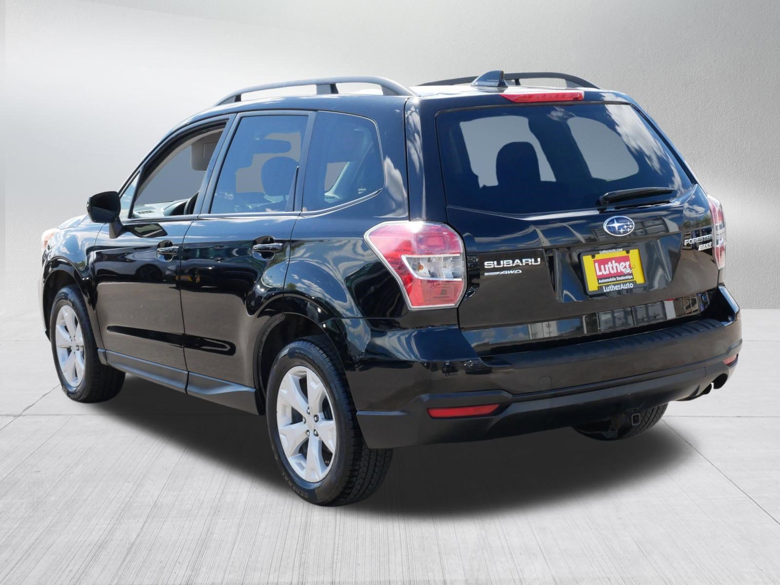 Used 2016 Subaru Forester 2.5i Premium w/ Popular Package #2 AWD/4WD image 5